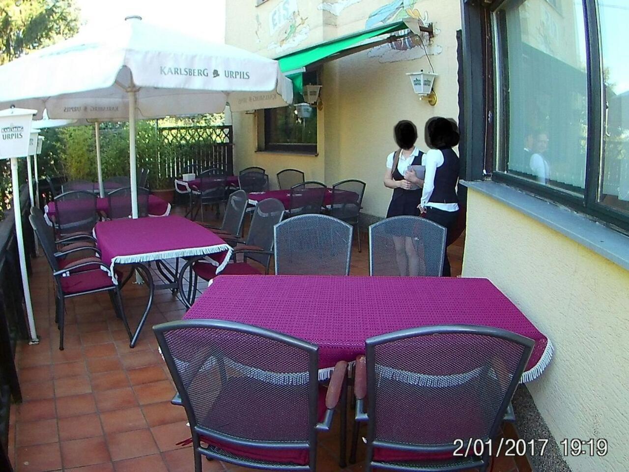 Hotel Restaurant Zur Hexe 우베르헨 외부 사진